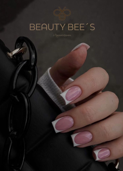 Negler hos Beauty Bees