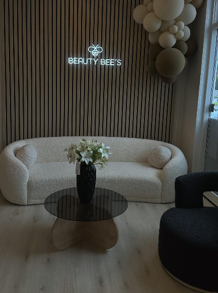 Interiøret i skjønnhetssalongen Beauty Bees i Årnes